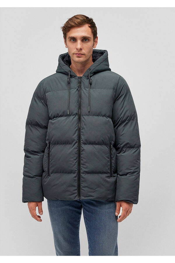 Blue hooded black puffer jacket - 4