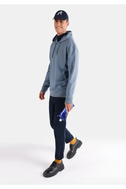 Blue, hooded, printed men's sweatshirt (regular fit) - 3