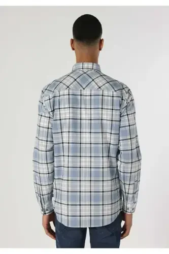 Blue, long-sleeved, regular fit men's shirt with a checkered pocket detail. - COLIN’S (1)