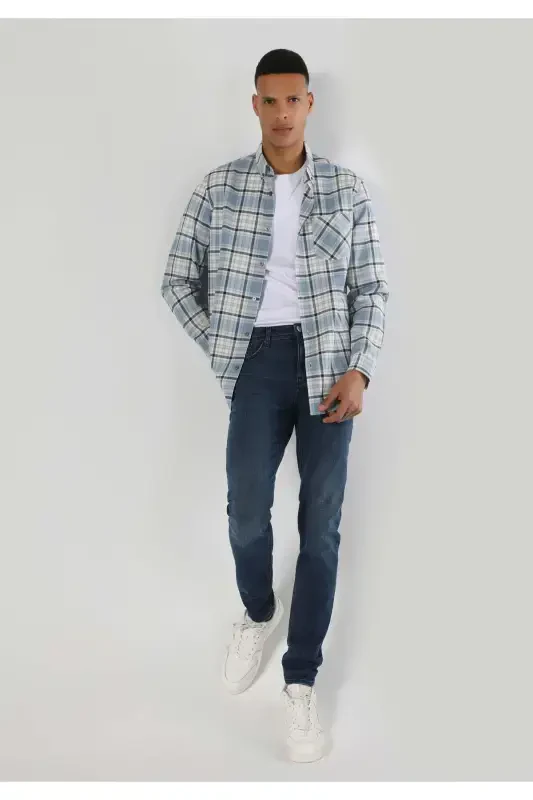 Blue, long-sleeved, regular fit men's shirt with a checkered pocket detail. - 3