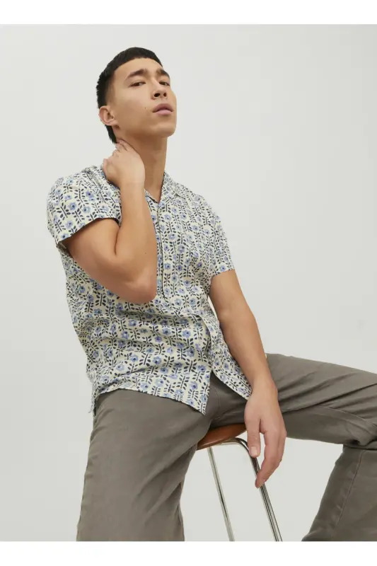 Blue patterned men's shirt - 7