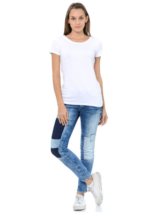 Blue Round Neck White Women's T-Shirt M162767-620 BASIC T-SHIRT - 7