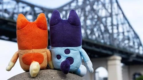 Bluey Bingo Plush Toys Bundle – Exclusive 2-Pack Soft Toys, Deluxe Fabric, Embroidered Detail, Plush Characters for Show Time or Story Time - 6