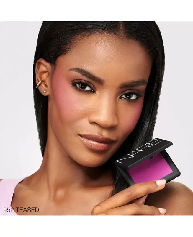 Blush-Teased - 952 (matte fuchsia) - 3