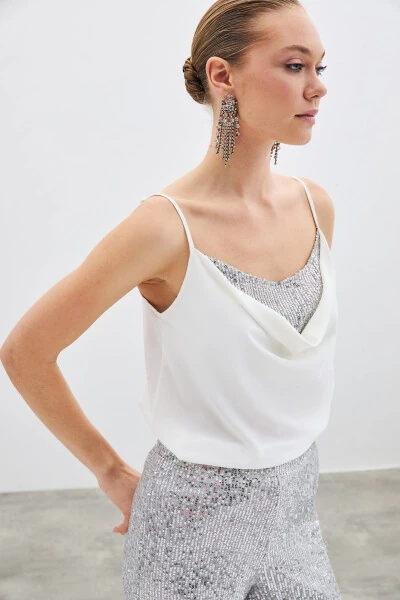 Блузка с открытыми плечами - Экру - SATEEN