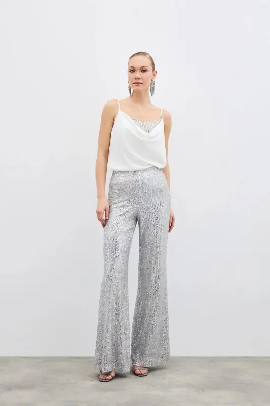 Блузка с открытыми плечами - Экру - 6