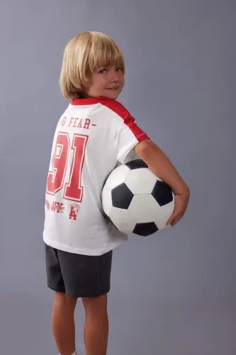 Bo'la bola kiyimli qisqa yengli futbolka D1485A524SM - 3