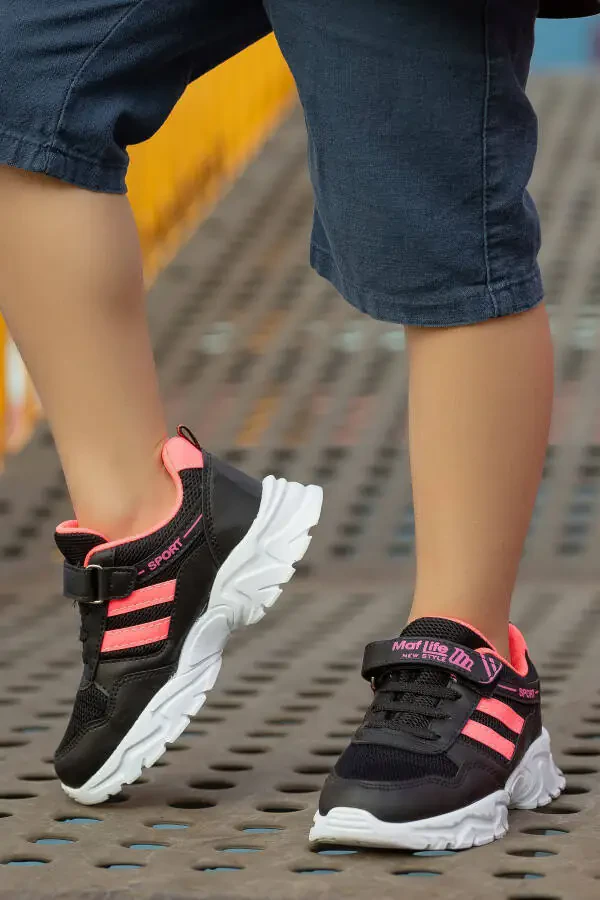 Bolalar uchun Unisex qora fuşya 2 ta qayishli yopishqoq, egiluvchan, engil, nafas oladigan to'rli sport poyabzali - 3