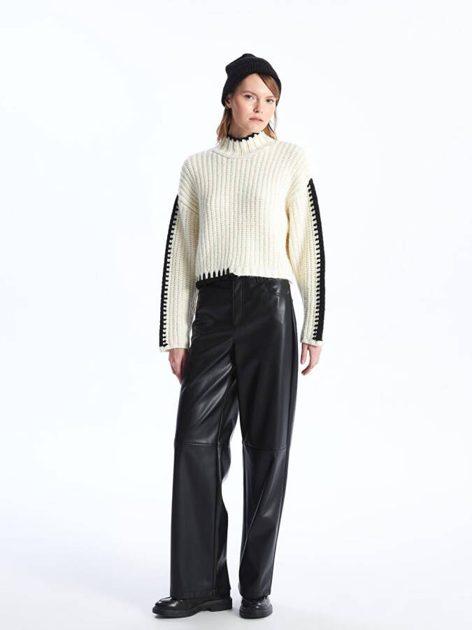 Bologna - Contrast Detail Relaxed Fit Turtleneck Sweater - Ecru Color - 7