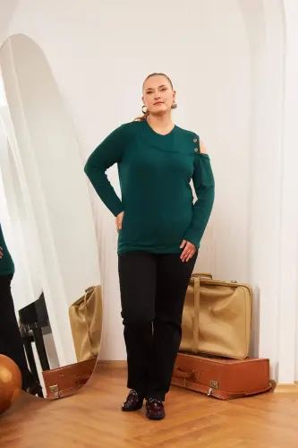 Большая блузка с открытыми плечами, изумрудного цвета. - 6