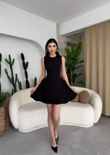 Больше Платье С Деталями Из Жемчуга - 4