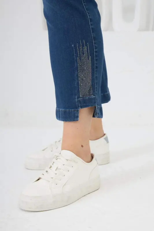 Большой размер, джинсовые капри цвета индиго с деталями из камней - 3