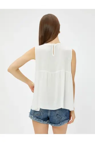 Boncuk İşlemeli Bluz Kolsuz Bisiklet Yaka-Ekru - 4