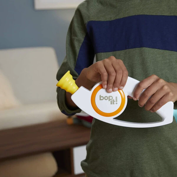 Bop It! Электронная игра для детей от 8 лет и старше, детские игры для 1+ игроков - 7