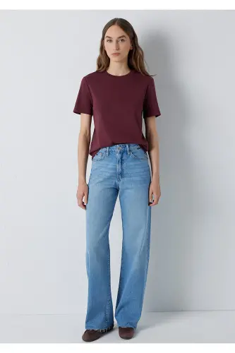 Bordo Basic Tişört Semi Slim Fit / Yarı Dar Kesim 1612916-70396 - Bordo - MAVI (1)