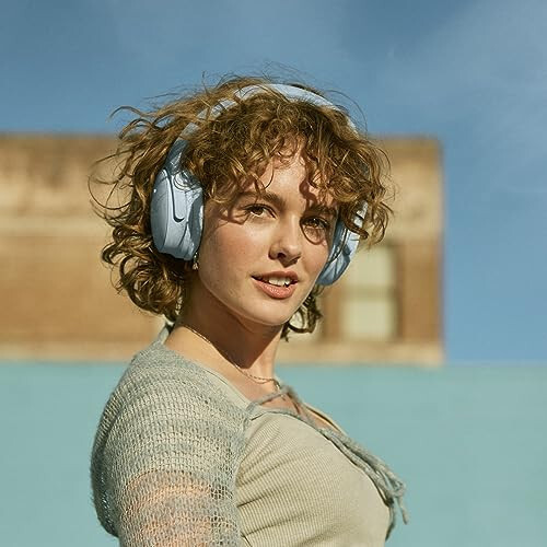 Bose QuietComfort Bluetooth Quloqchinlari, Simsiz Quloqchinlar, Quloq Ustiga O'rnatiladigan Shovqinni Be'kor Qiluvchi Quloqchinlar Mikrofonli, 24 Soatgacha Batareya Ishlash Vaqti, Oytosh Moviy - Cheklangan Nashr Rangi - 3