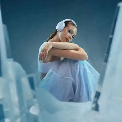 Bose QuietComfort Headphones - Wireless Bluetooth Headphones, Active Over Ear Noise Cancelling and Mic, USB-C Charging, Deep Bass, Up to 24 Hours of Playtime, Ice Blue - Limited Edition Color - 3