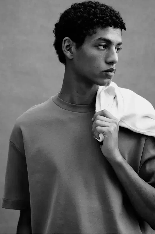 Bo'sh bichimli futbolka - To'q bej - 2