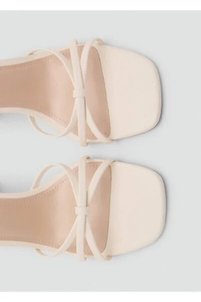 Босоножки на каблуке с ремешками - 5