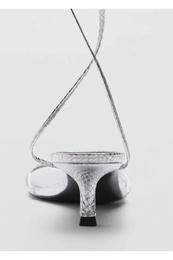 Босоножки на каблуке с ремешками - 4