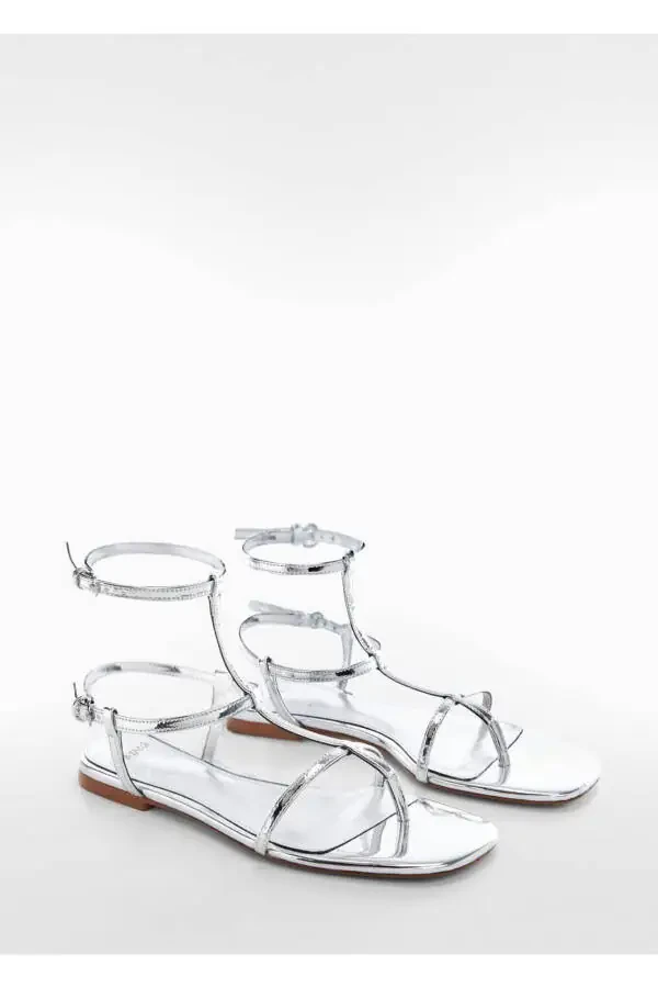 Босоножки с ремешком и пряжкой - 1