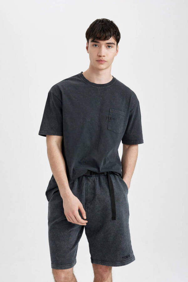 Boxy Fit Crew Neck Printed Short Sleeve T-Shirt Black - 3