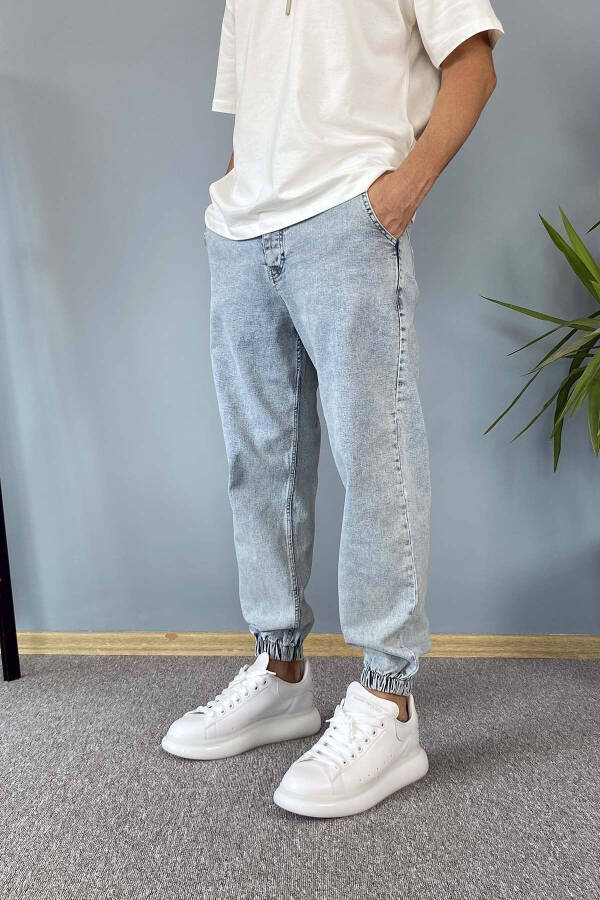 Boyfriend Jogger Jeans with Elastic Cuffs - 17