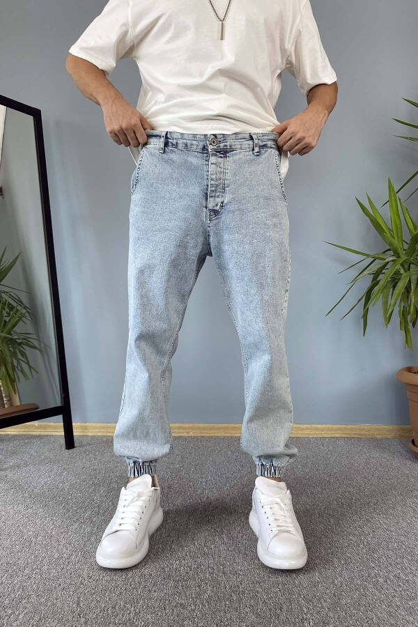 Boyfriend Jogger Jeans with Elastic Cuffs - 19