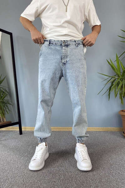 Boyfriend Jogger Jeans with Elastic Cuffs - 11