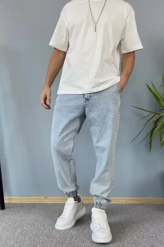 Boyfriend Jogger Jeans with Elastic Cuffs - 1