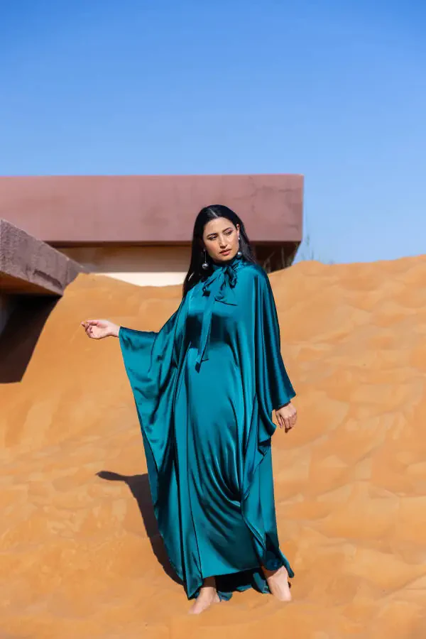 Bo'yin bog'lab turuvchi atlas libos, o'rdak yashil rangi - 10