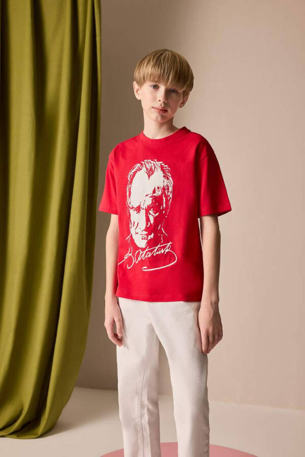 Boys 29 October Republic Day Crew Neck Atatürk Print Short Sleeve Red T-Shirt-Red - 4