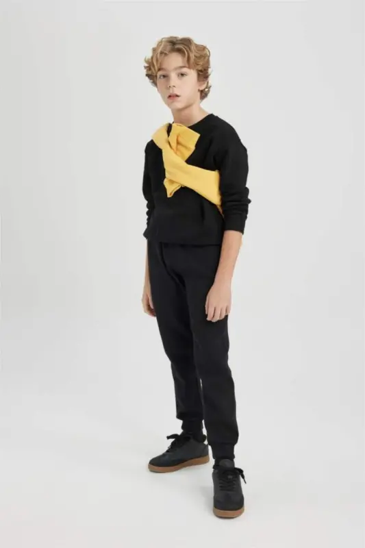 Boys' Basic Jogger Sweatpants in Black - 5