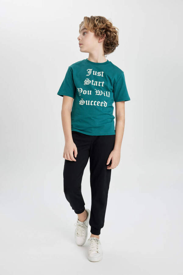 Boys' Printed Short Sleeve T-Shirt and Sweatpants 2-Piece Set Green - 2