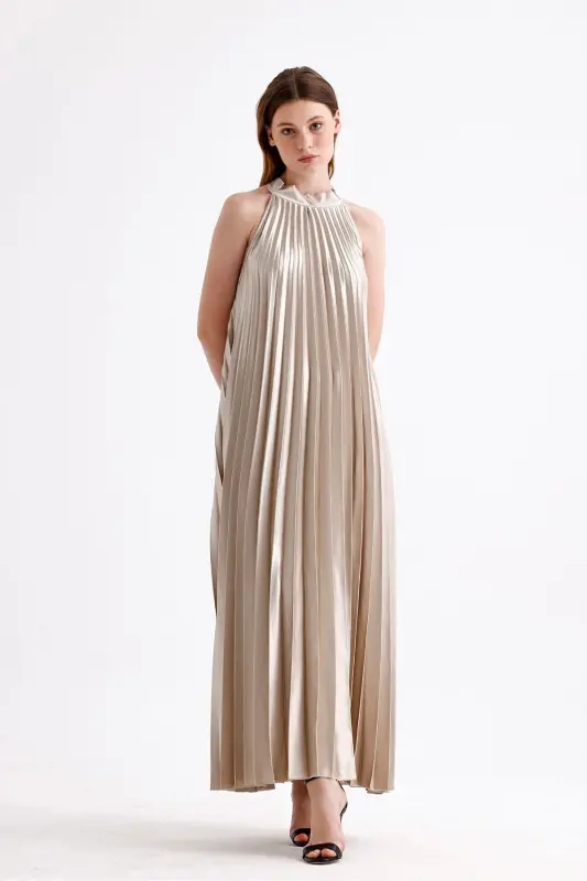 Boyundan Bağlamali Piliseli Dijital Baskili Kolsuz Saten Elbise | Elb34513 Bej-Bej - 6