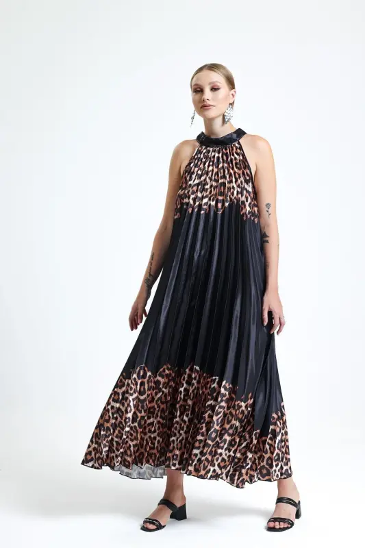 Boyundan Bağlamali Piliseli Dijital Baskili Kolsuz Saten Elbise | Elb34513 Kahve Leopar-Kahve Leopar - 2