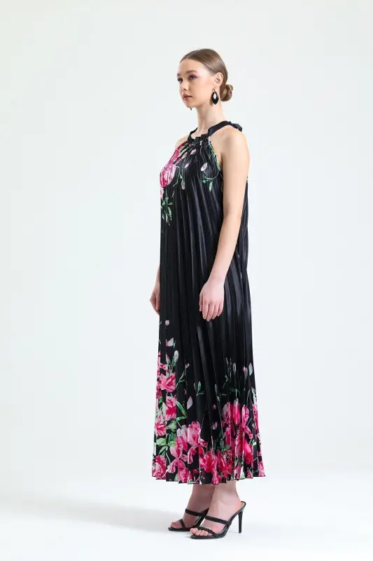 Boyundan Bağlamali Piliseli Dijital Baskili Kolsuz Saten Elbise | Elb34513 Siyah Çiçekli-Siyah Çiçekli - 3