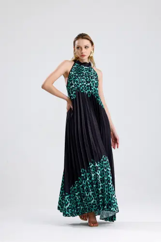 Boyundan Bağlamali Piliseli Dijital Baskili Kolsuz Saten Elbise | Elb34513 Yeşil Leopar-Yeşil Leopar - SENSE (1)