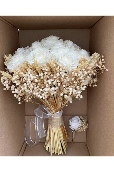 Bridal Bouquet with Groom's Boutonniere for Bridal Shoot - GENEL MARKALAR (1)