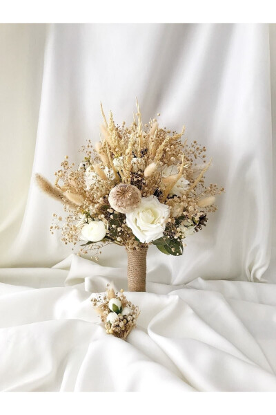 Bride's Bouquet Throwaway and Groom's Boutonniere Set - 1