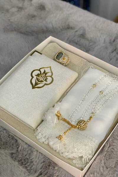 Bride's prayer rug set - MARKAPOLIN