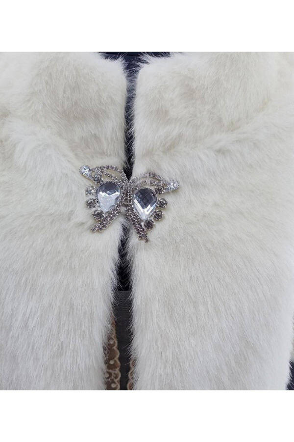 Bride's Stole Fur Bolero with Crystal Stone Brooch and Half Sleeves - 3