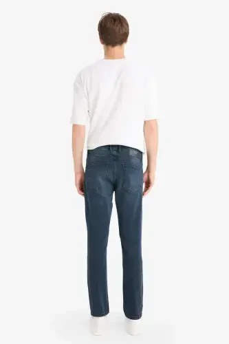 Брюки джинсовые Pedro Slim Fit прямого покроя с зауженными брючинами темно-синего цвета - 6