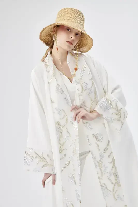 Brokar Garnili Abaya Oq & Ro'mol-oq - 1