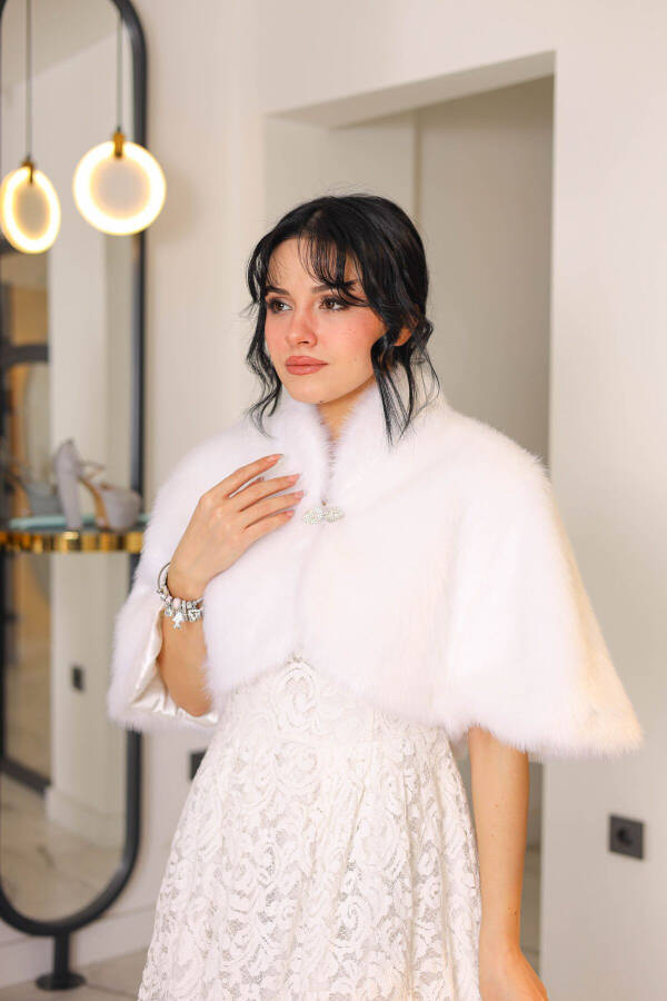 Brooch Detailed Bridal Shawl, Collar Bolero White Shawl Bridal Imitation Fur - 1