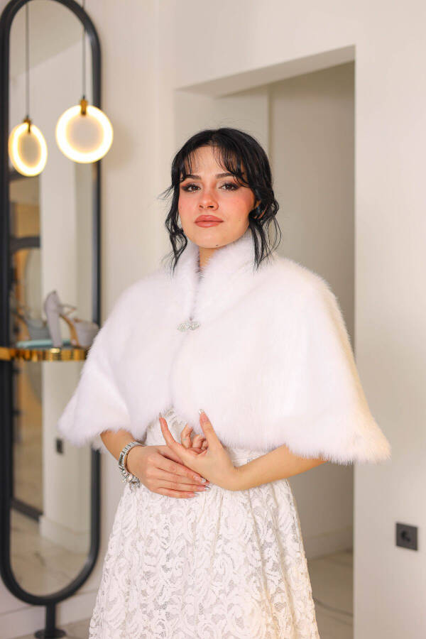 Brooch Detailed Bridal Shawl, Collar Bolero White Shawl Bridal Imitation Fur - 2