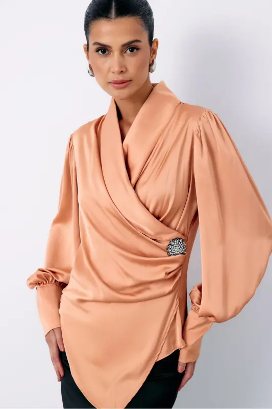 Brooch Detailed Crossover Blouse - SALMON-SALMON - 2