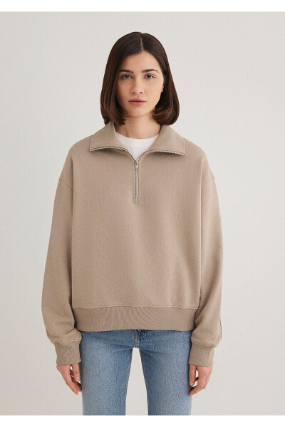 Brown basic sweatshirt with half zip - 4