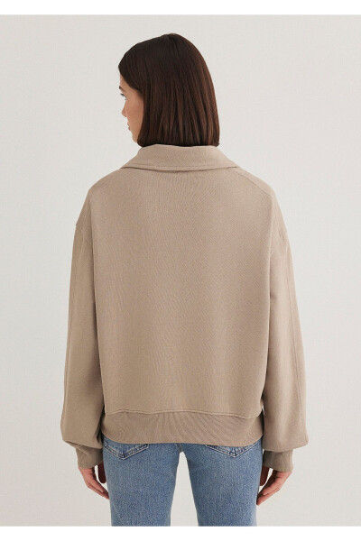 Brown basic sweatshirt with half zip - 5