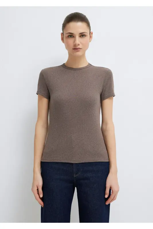 Brown Basic T-Shirt Fitted. - 3